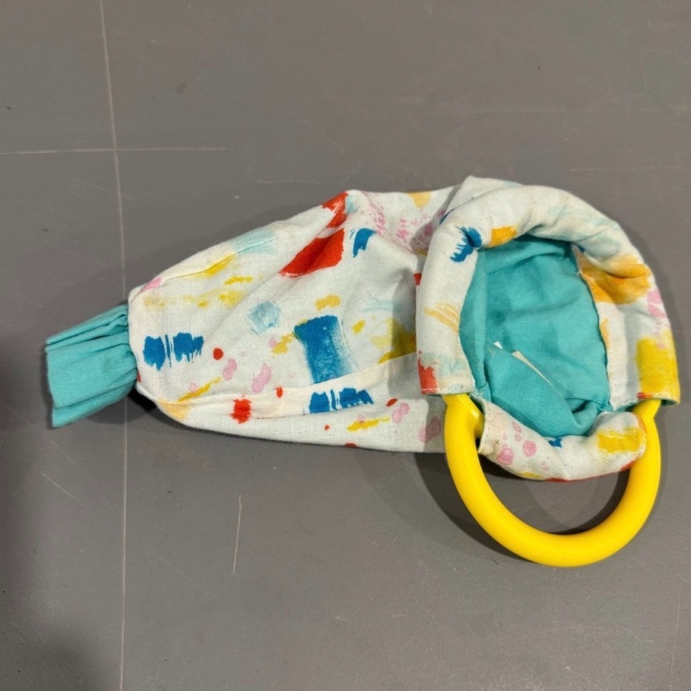 Lovevery Organic cotton sensory pouch from "The Thinker" Playkit (11-12m)